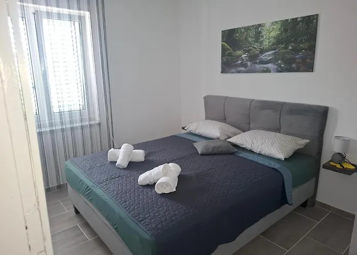 With Parking Space Palit, Rab - 24800 Appartamento Rab Town