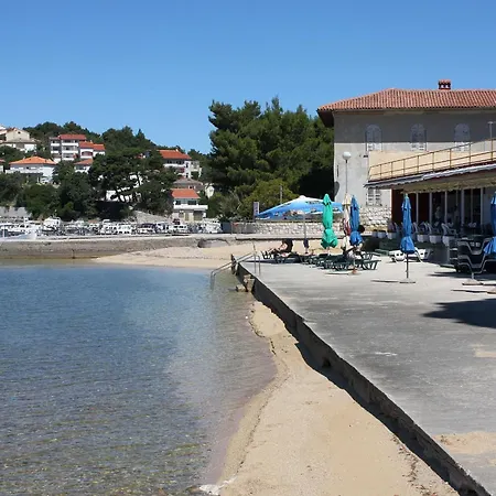 Apartmán With Parking Space Palit, Rab - 24800 *