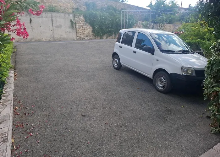 아파트 With Parking Space Palit, Rab - 24800 *